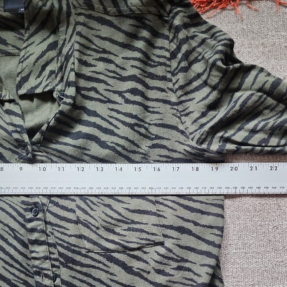 Rails Zebra Print Button-Down Shirt Olive Black Women’s - Picture 9 of 11